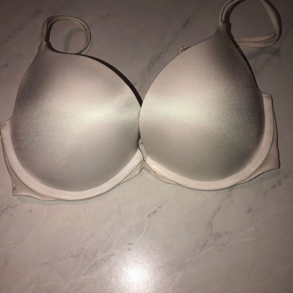 Victoria’s Secret very sexy push up bra